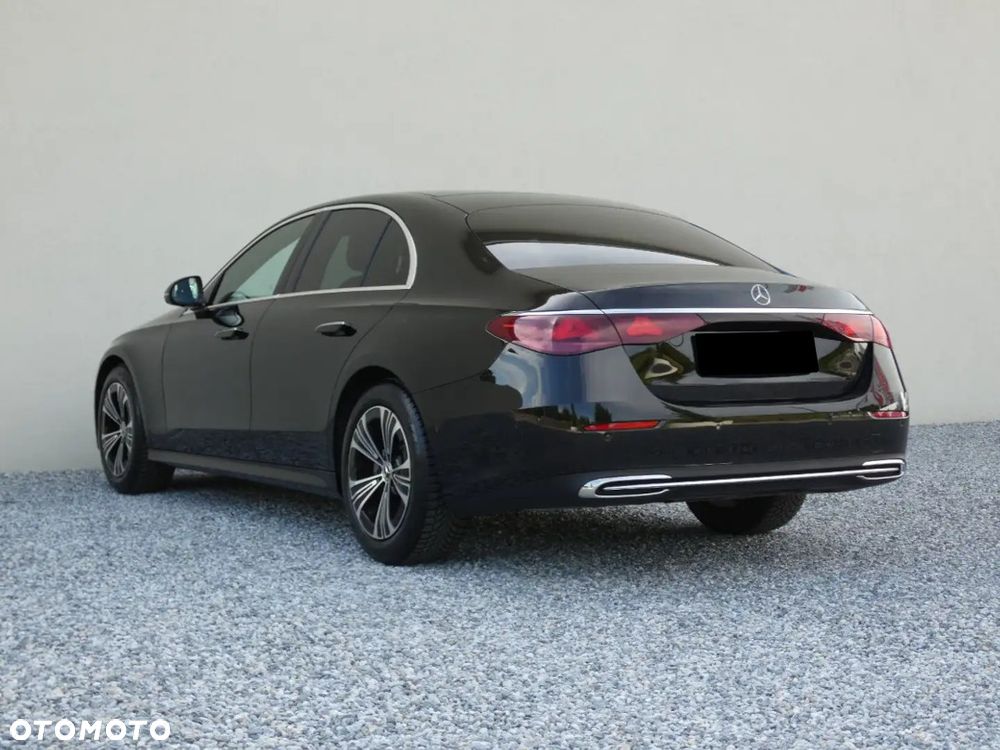 Mercedes-Benz Klasa E 220 d mHEV Avantgarde 9G-Tronic - 4