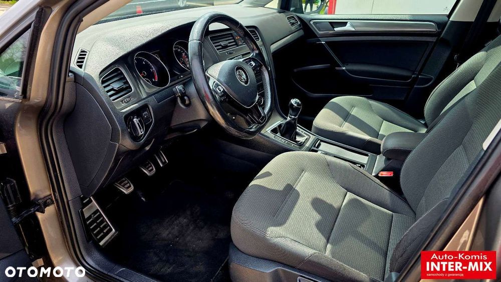 Volkswagen Golf - 20