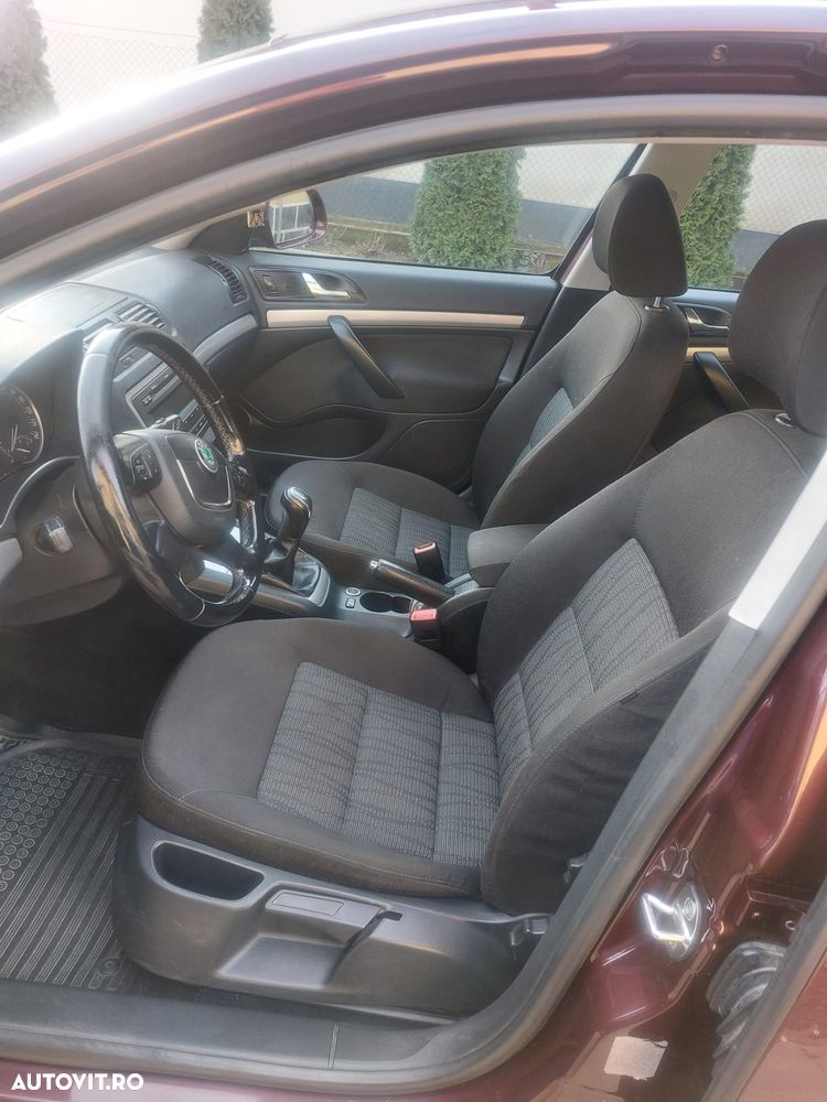 Skoda Octavia 1.4 TSI DSG Style - 5