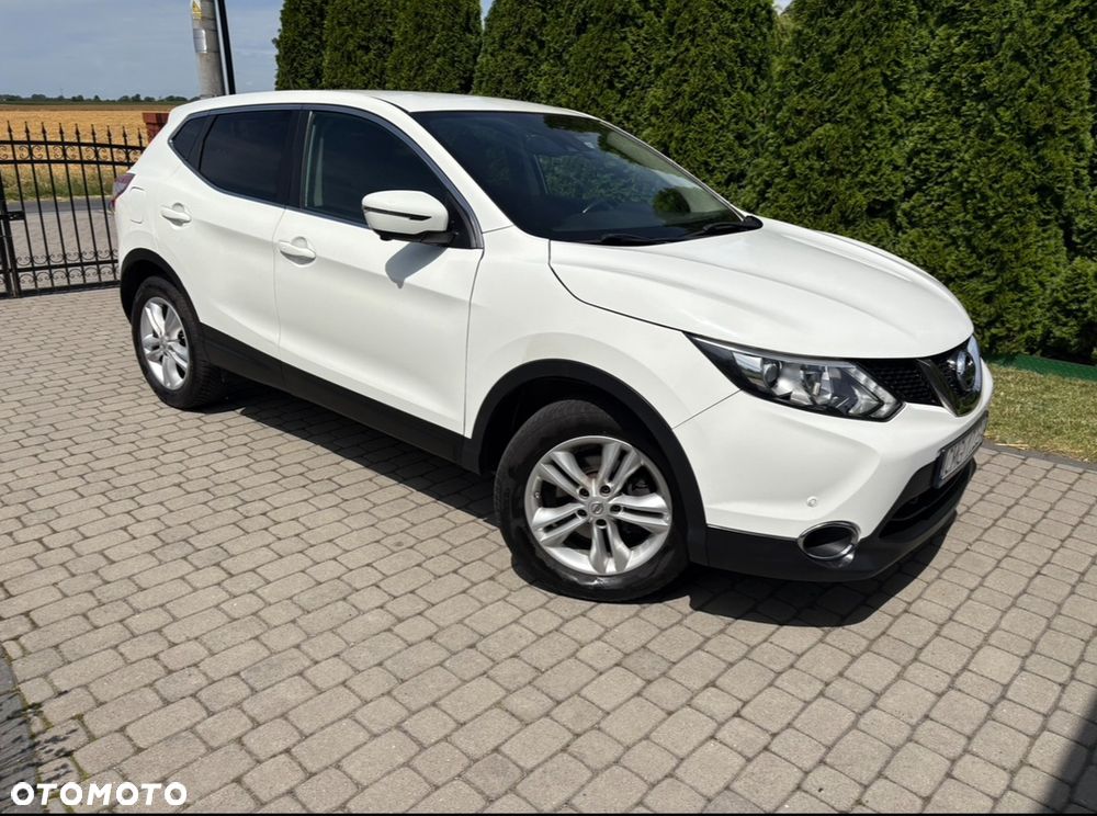 Nissan Qashqai 1.2 DIG-T N-Connecta EU6 - 2