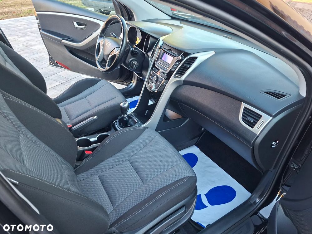 Hyundai i30 - 13