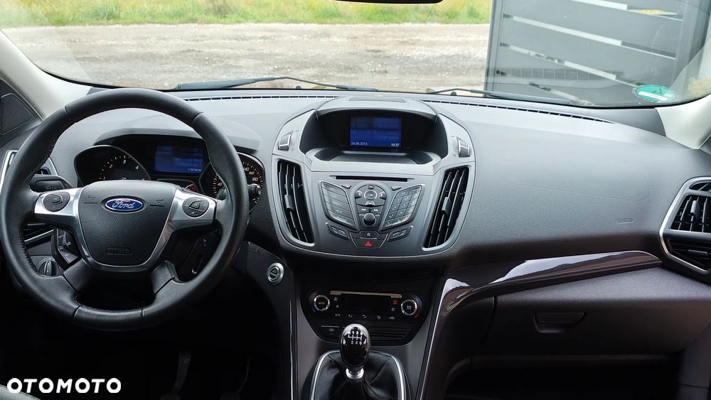 Ford Kuga 2.0 TDCi 4x4 Titanium - 24