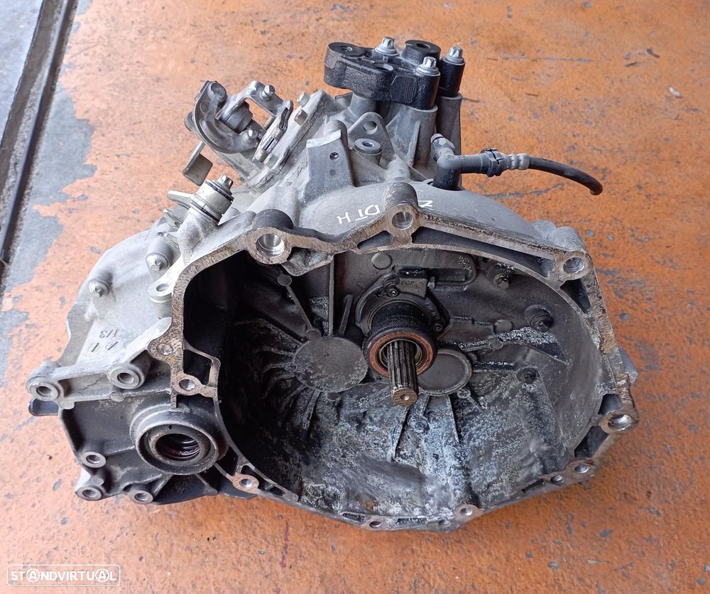 Caixa de Velocidades Opel Corsa C/Combo/Astra H/Meriva 1.7 Cdti Ref: Z17DTH/F23 - 2