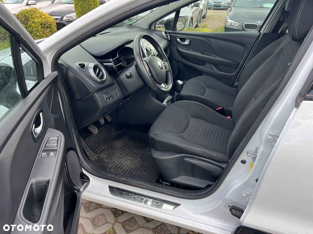 Renault Clio 1.2 16V 75 LIMITED - 27