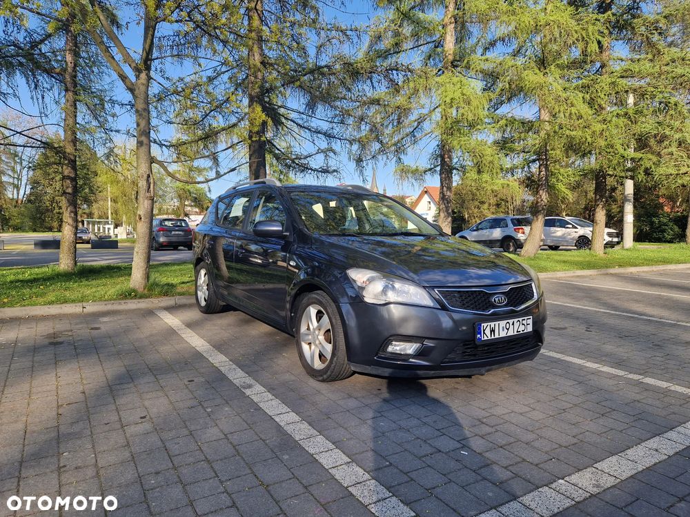 Kia Ceed 1.6 Crdi Comfort + - 1