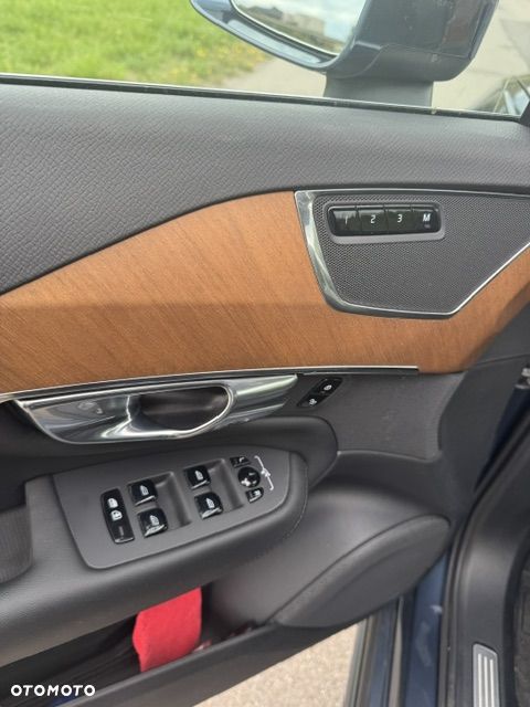 Volvo XC 90 - 28