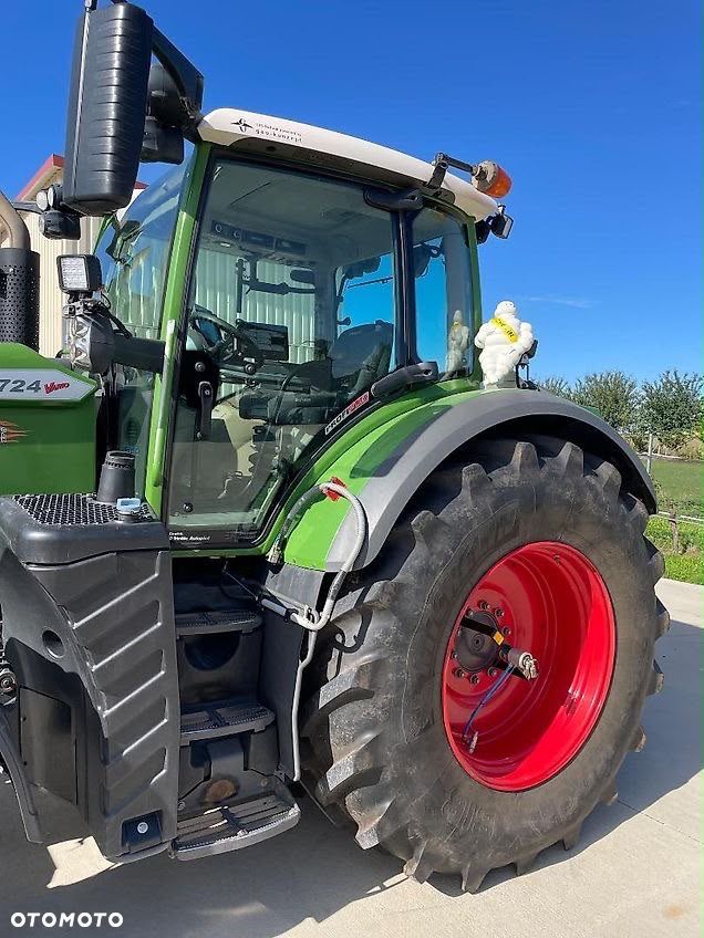 Fendt 724 Vario  profi plus - 17