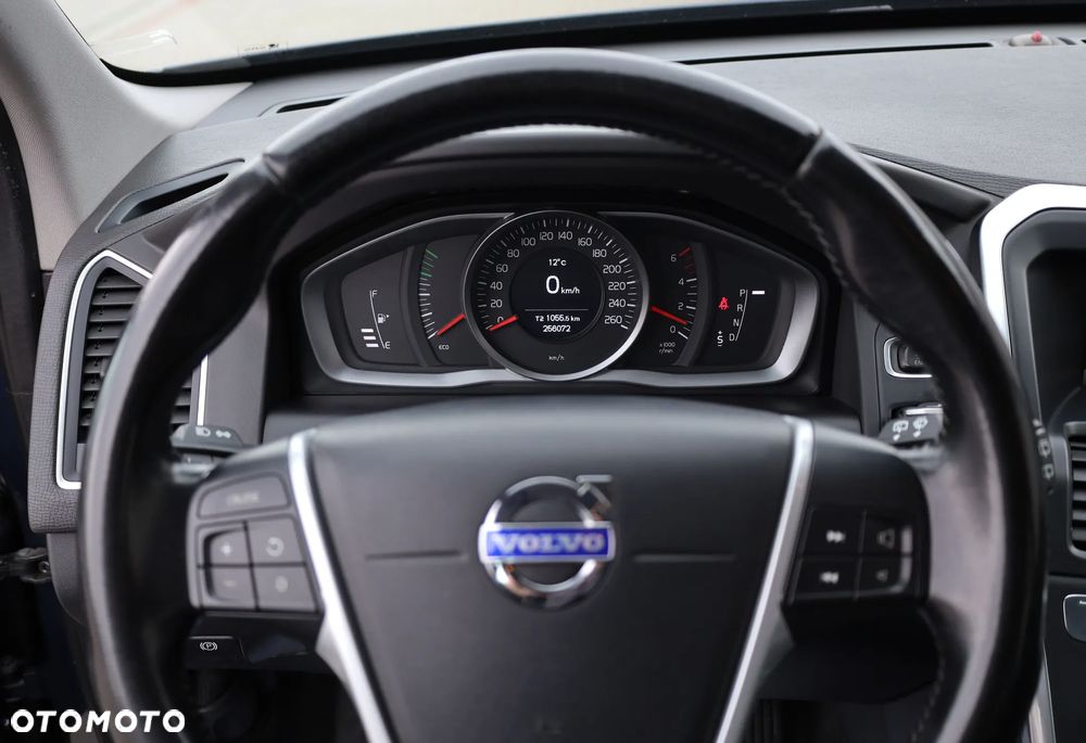 Volvo XC 60 D4 Geartronic Kinetic - 11