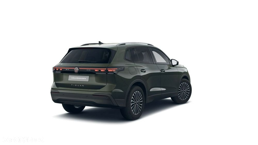 Volkswagen Tiguan - 5