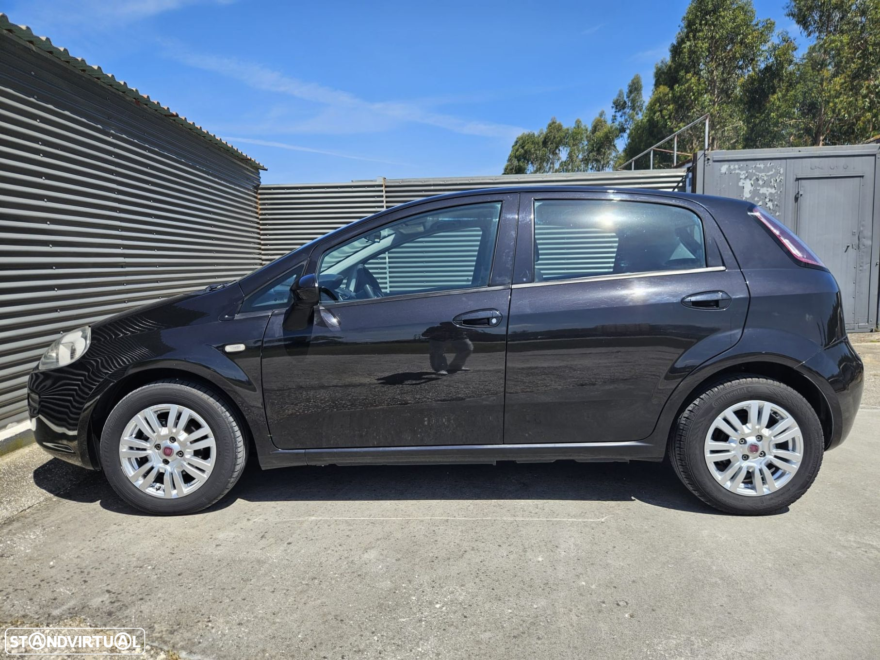 Fiat Punto 1.3 M-Jet Lounge S&S - 13