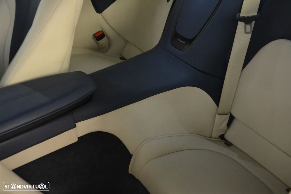 Aston Martin DB11 Coupé V12 Auto - 19