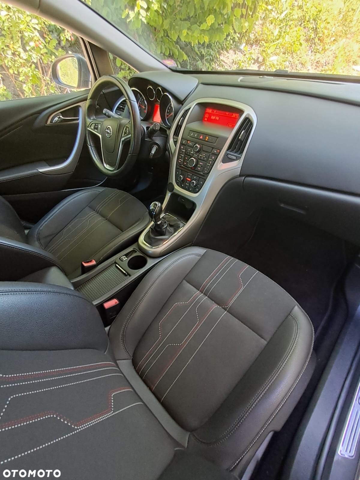 Opel Astra GTC 1.4 Turbo - 8