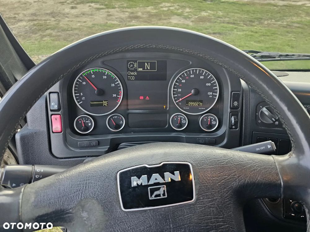 MAN TGL - 9