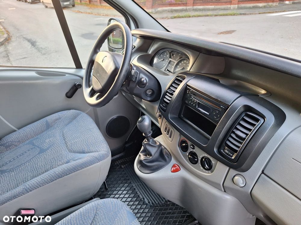 Renault Trafic - 24