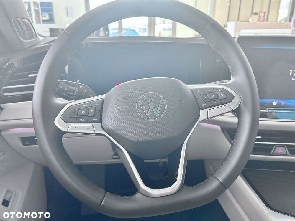 Volkswagen Passat - 20