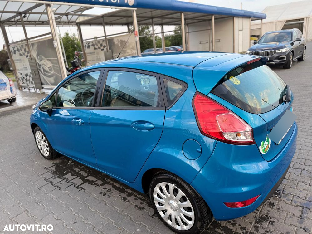 Ford Fiesta - 8