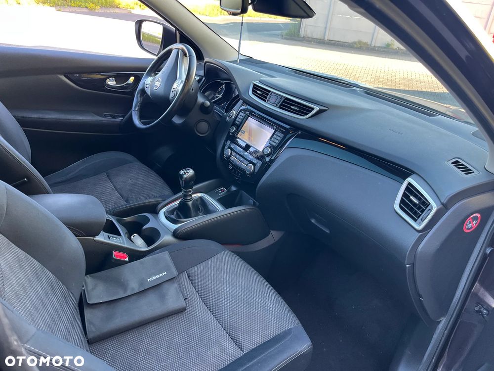 Nissan Qashqai 1.6 DIG-T Tekna - 9
