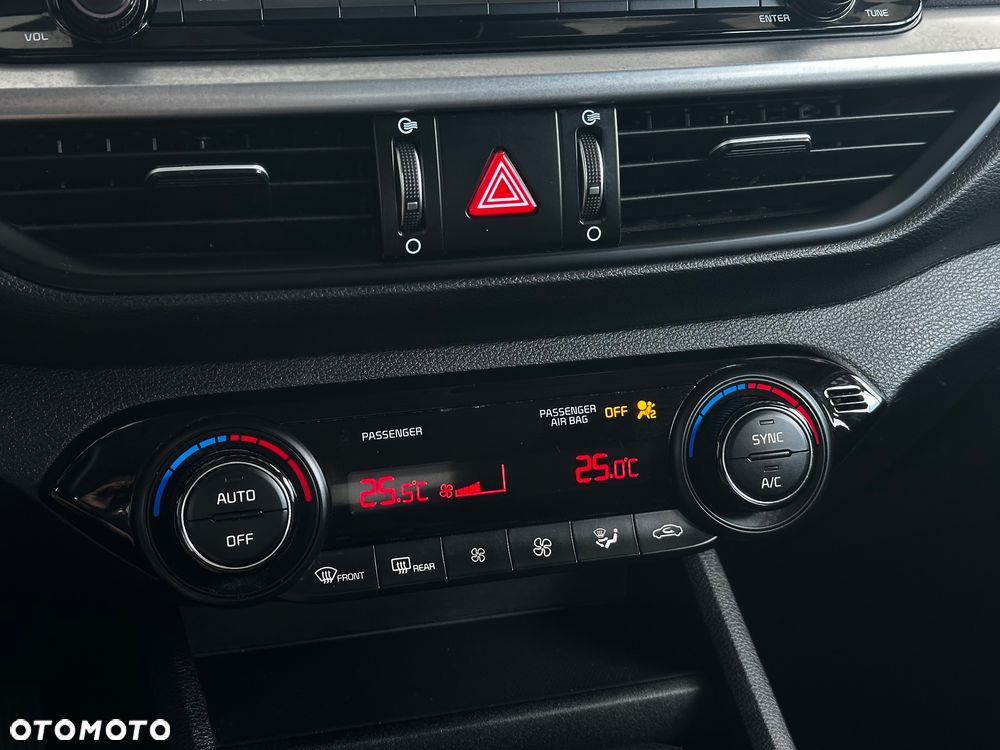 Kia Ceed - 26
