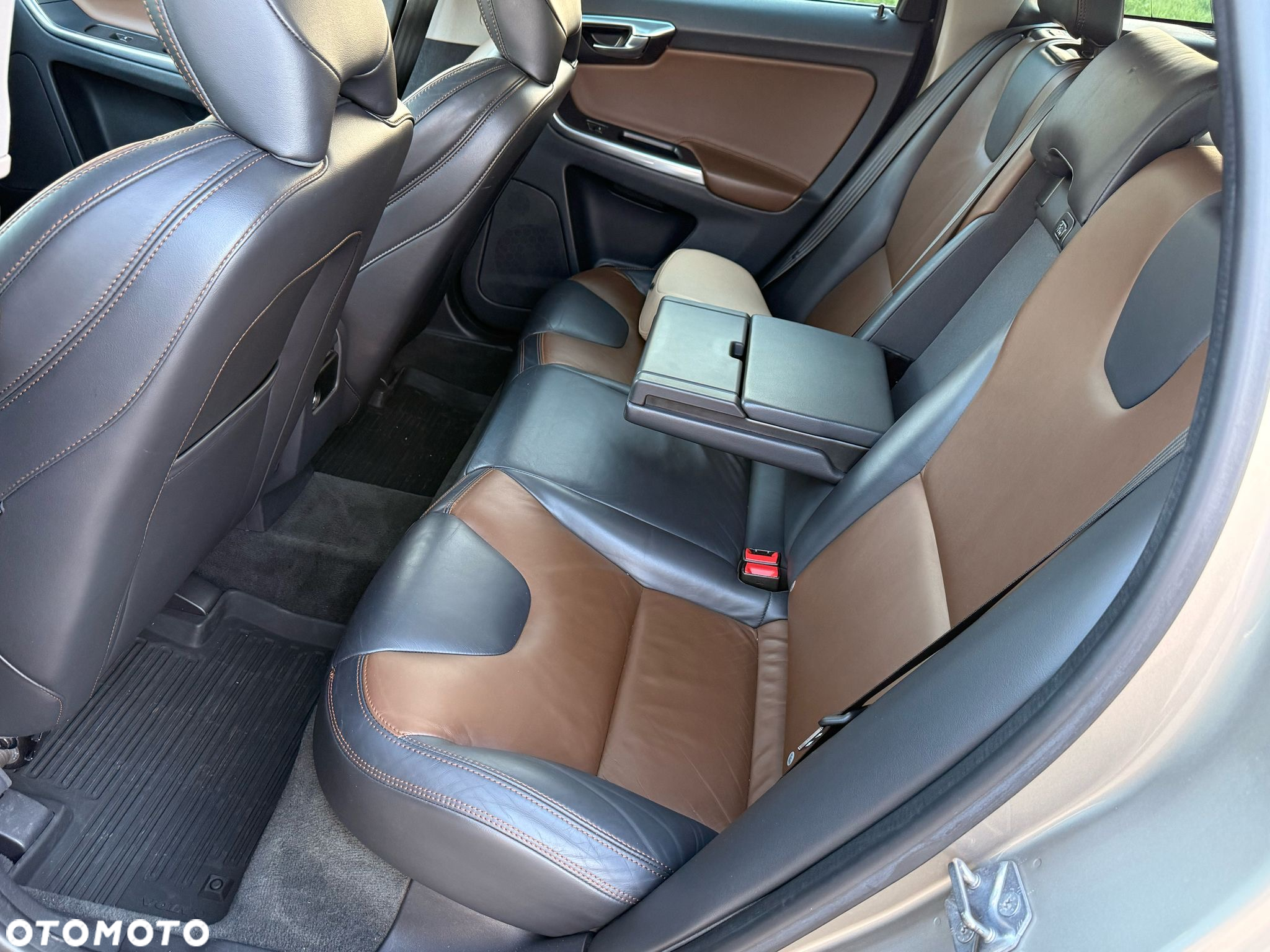 Volvo XC 60 D4 Drive-E Summum - 27