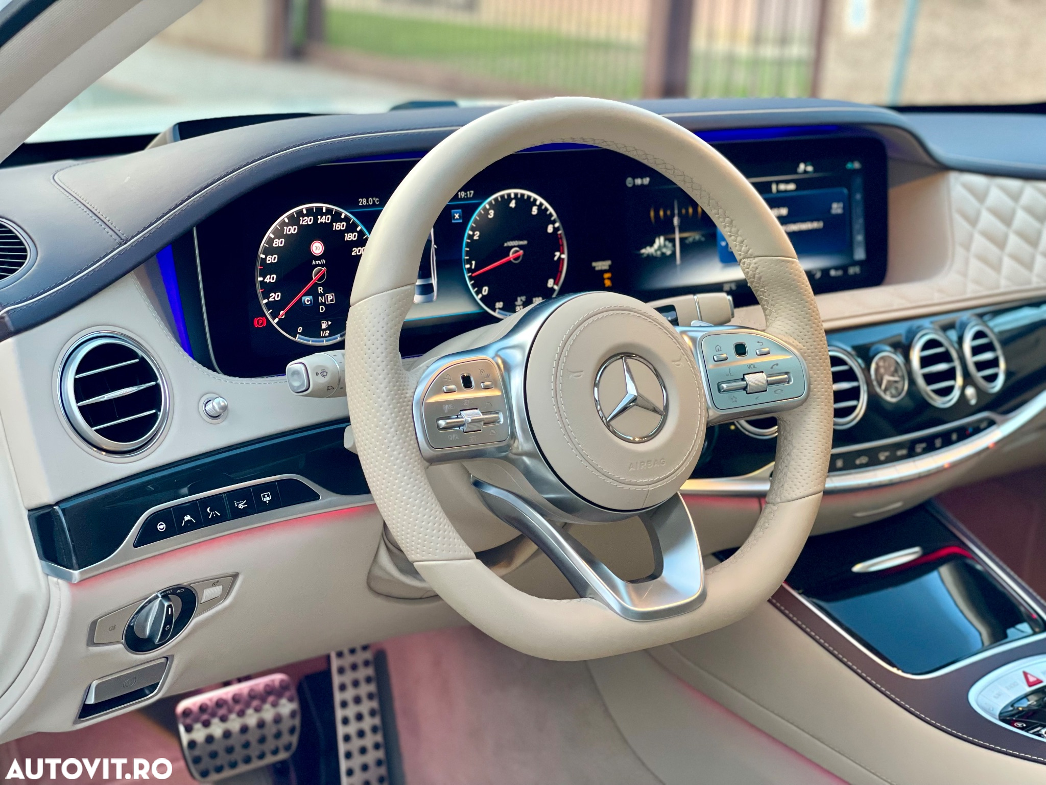 Mercedes-Benz S 560 L 4Matic 9G-TRONIC - 13