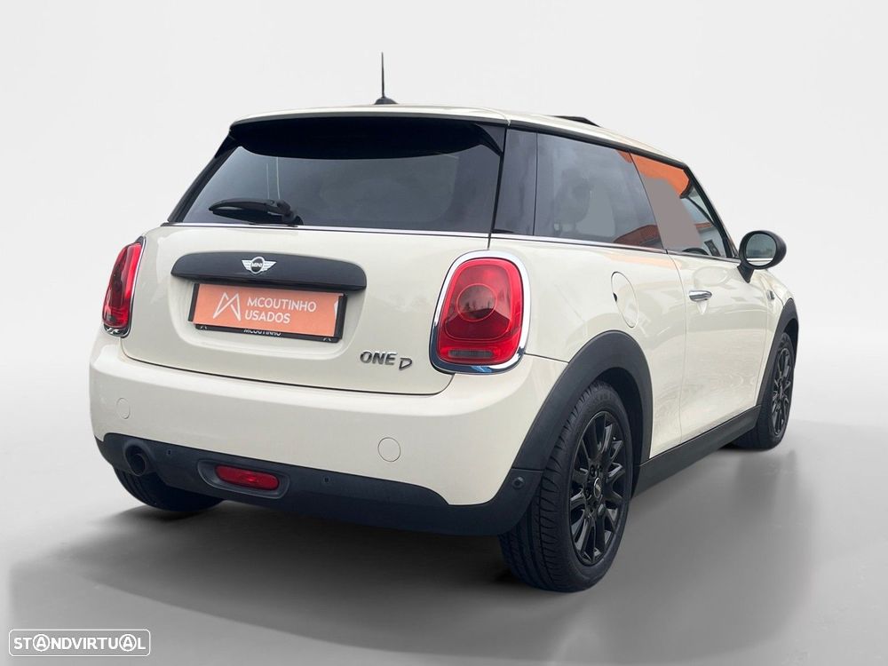 MINI 3 Portas One D - 5