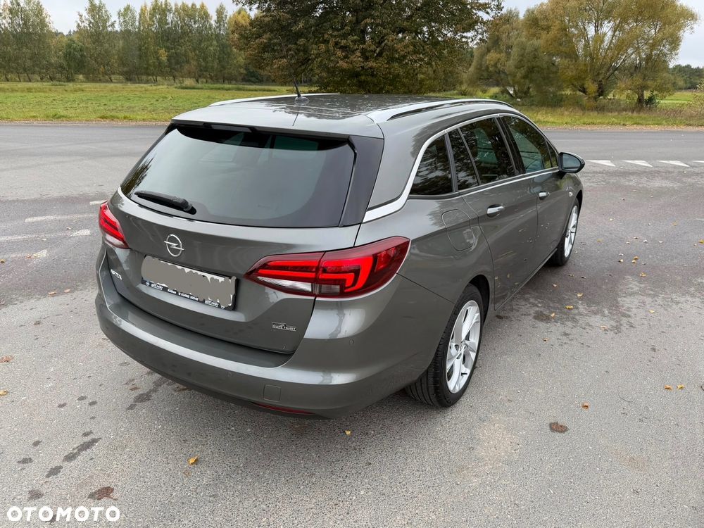 Opel Astra 1.2 T Elegance S&S - 9