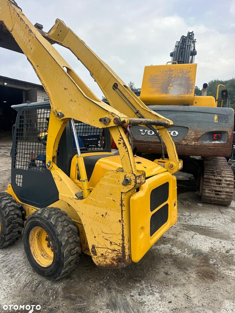 Komatsu Miniładowarka Ładowarka Kompaktowa KOMATSU SK 4x4 - 8