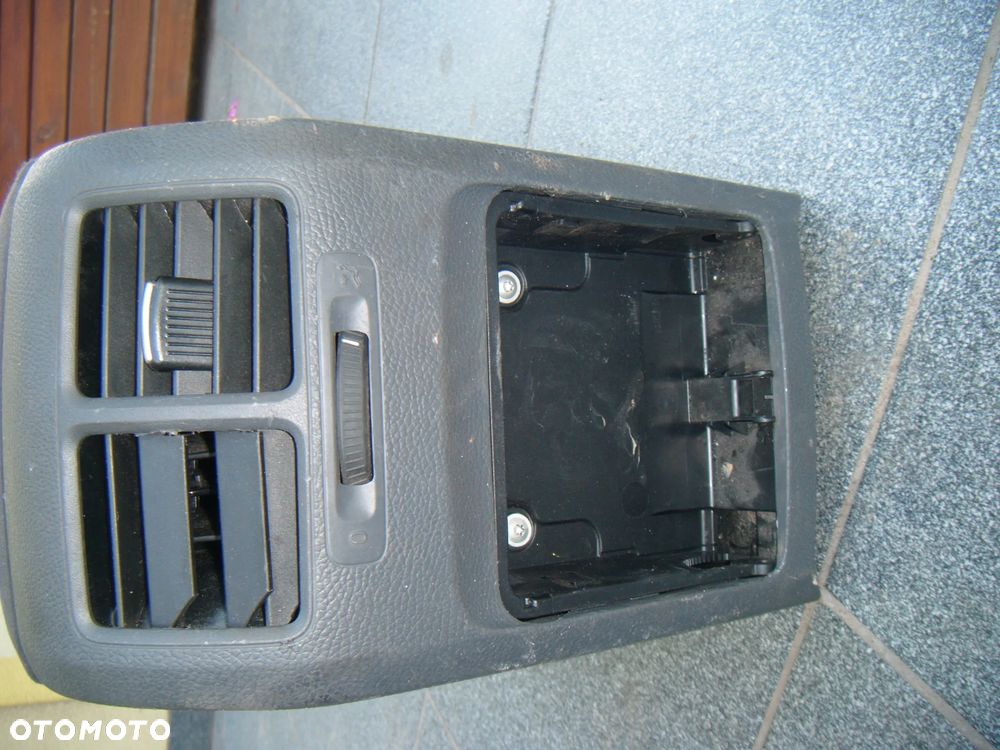vw jetta III 07r podłokietnik - 2