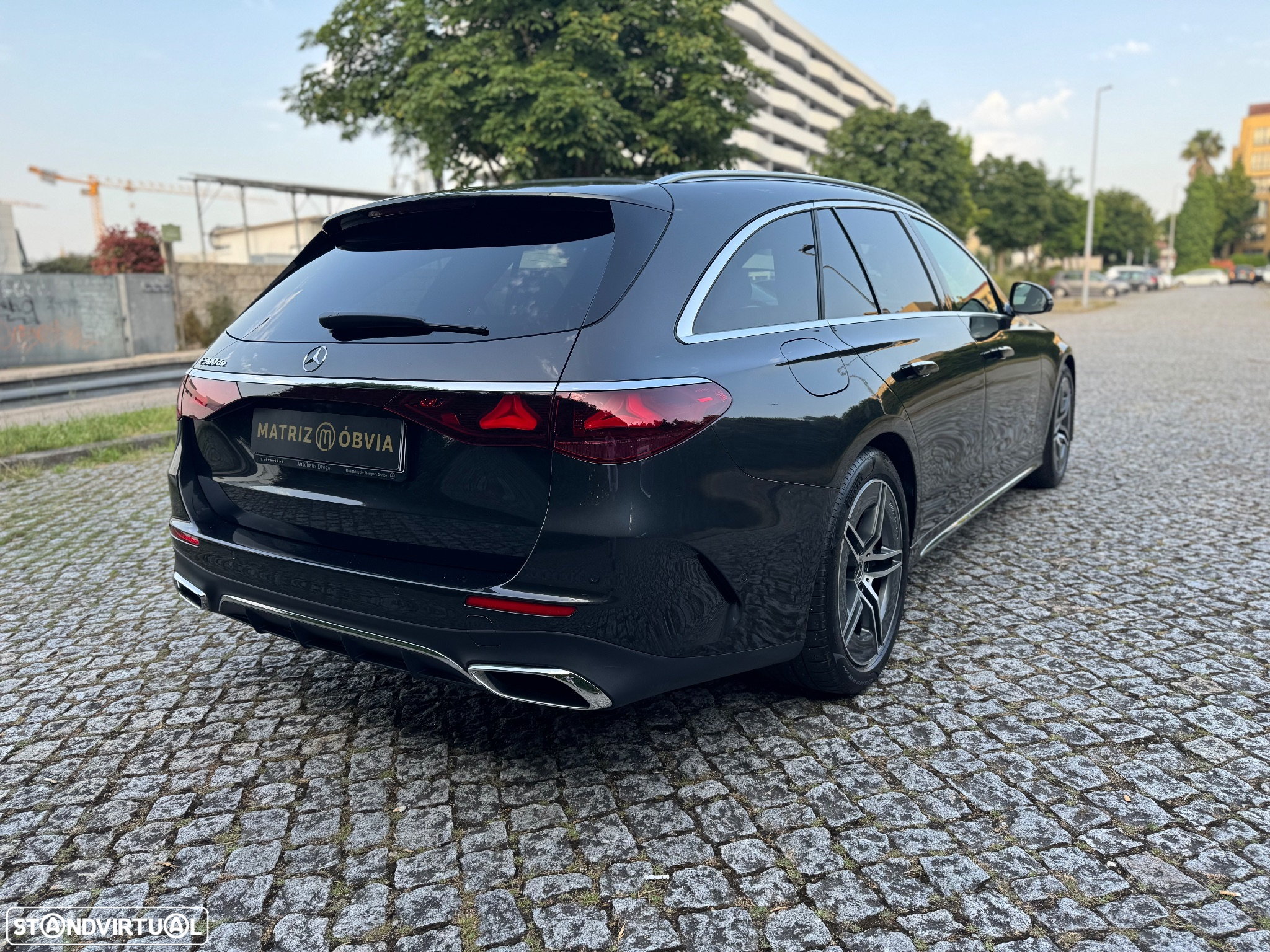Mercedes-Benz E 300 - 4