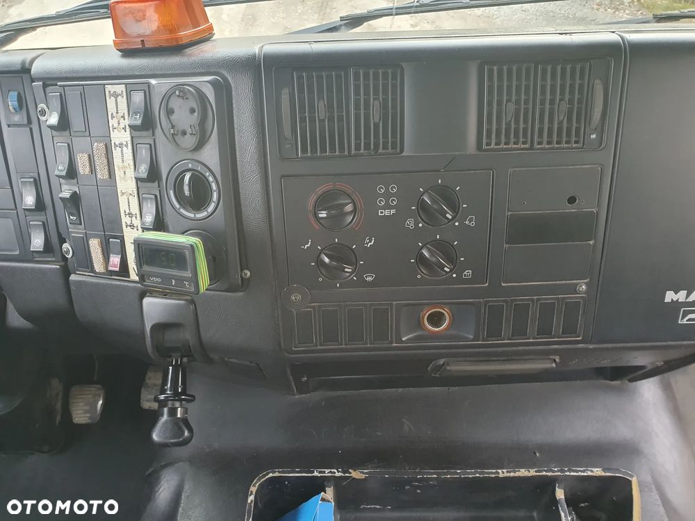 MAN 27.362 Hydroburta 6x6 - 18