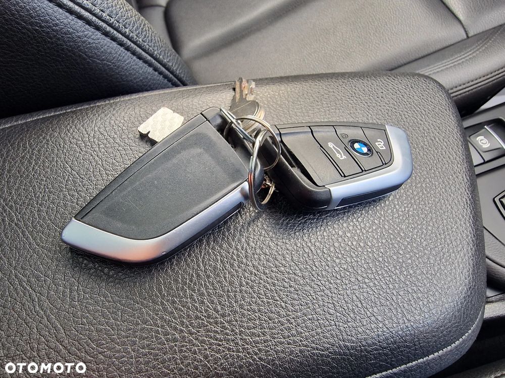 BMW X1 sDrive18d Sport Line sport - 38