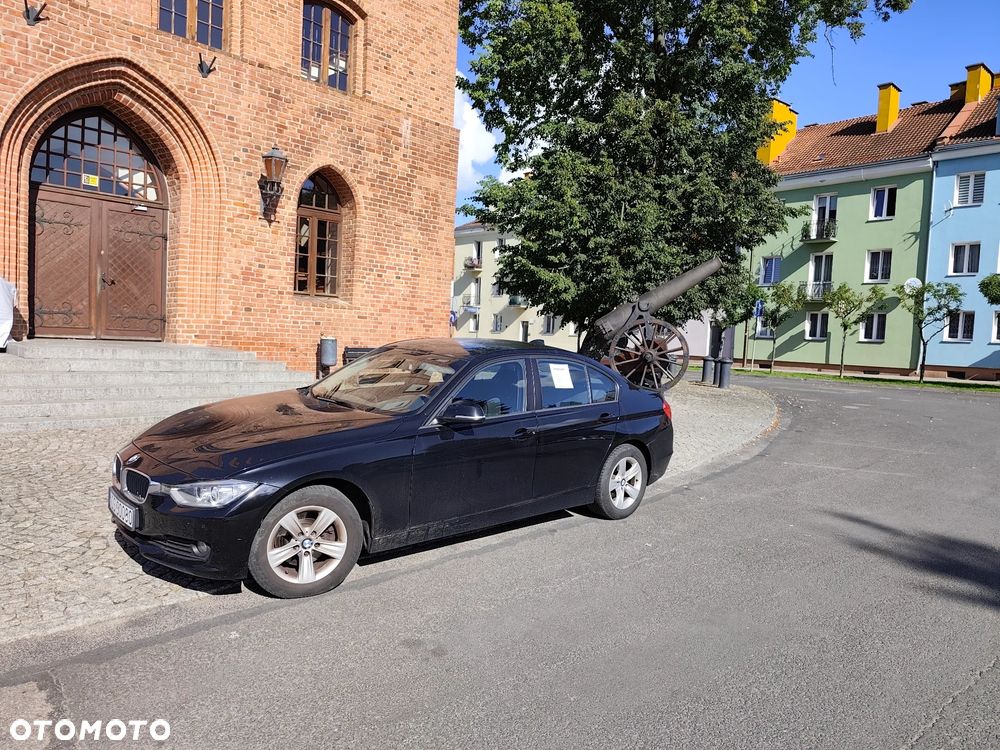 BMW Seria 3 320d - 6