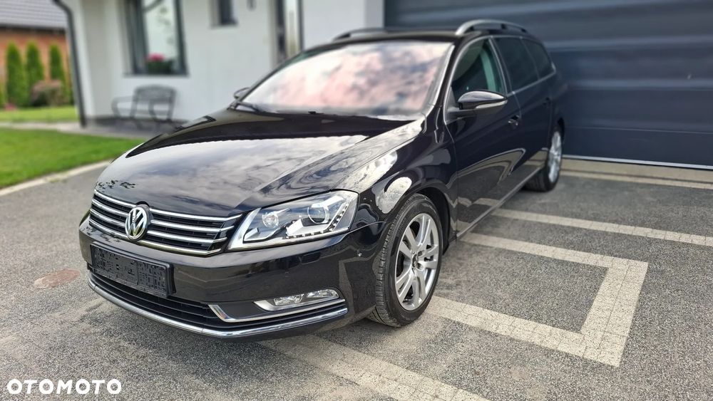 Volkswagen Passat - 1