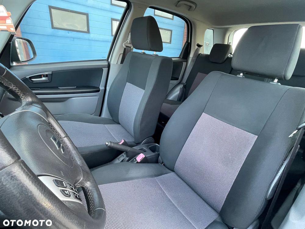 Suzuki SX4 1.6 VVT 4x2 Comfort WRC - 15