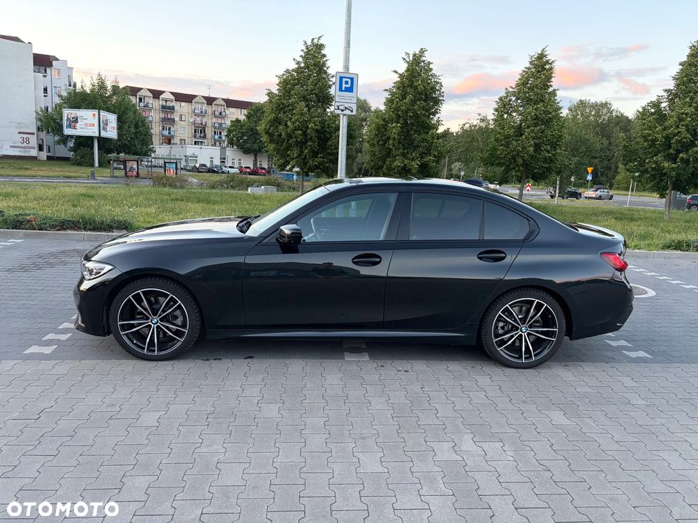 BMW Seria 3 330e M Sport - 5