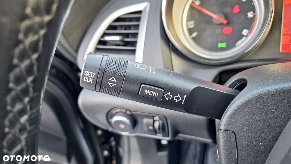 Opel Astra 2.0 CDTI Bi-Turbo S&S - 18