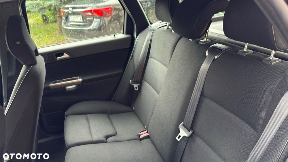 Volvo V50 D2 - 11