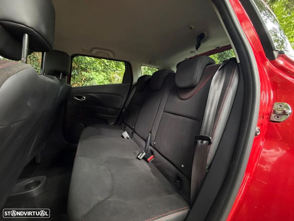 Renault Clio Sport Tourer - 38