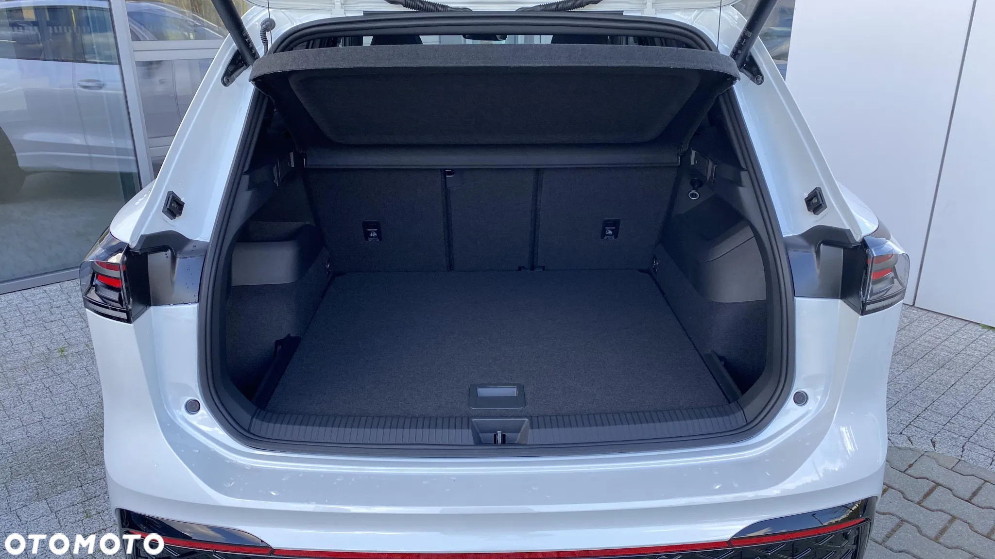Volkswagen Tiguan 2.0 TDI 4Mot R-Line Plus DSG - 26