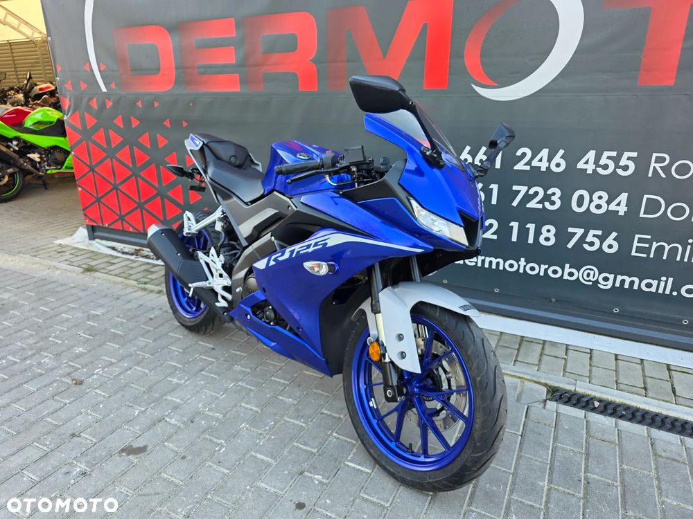 Yamaha YZF - 1