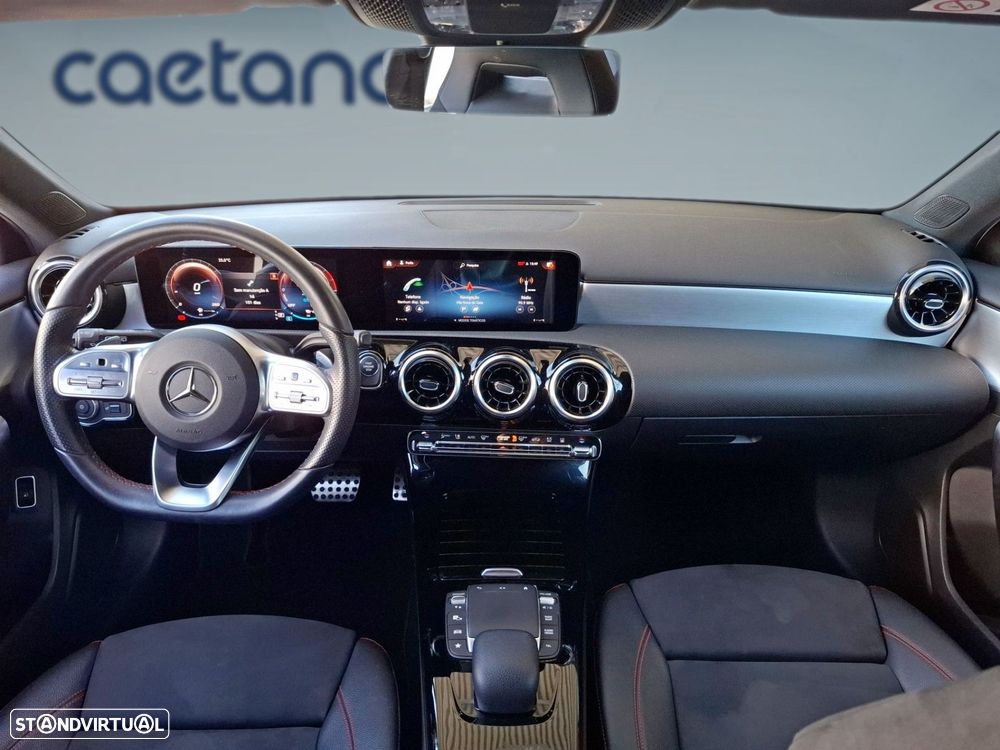 Mercedes-Benz A 250 e AMG Line - 11