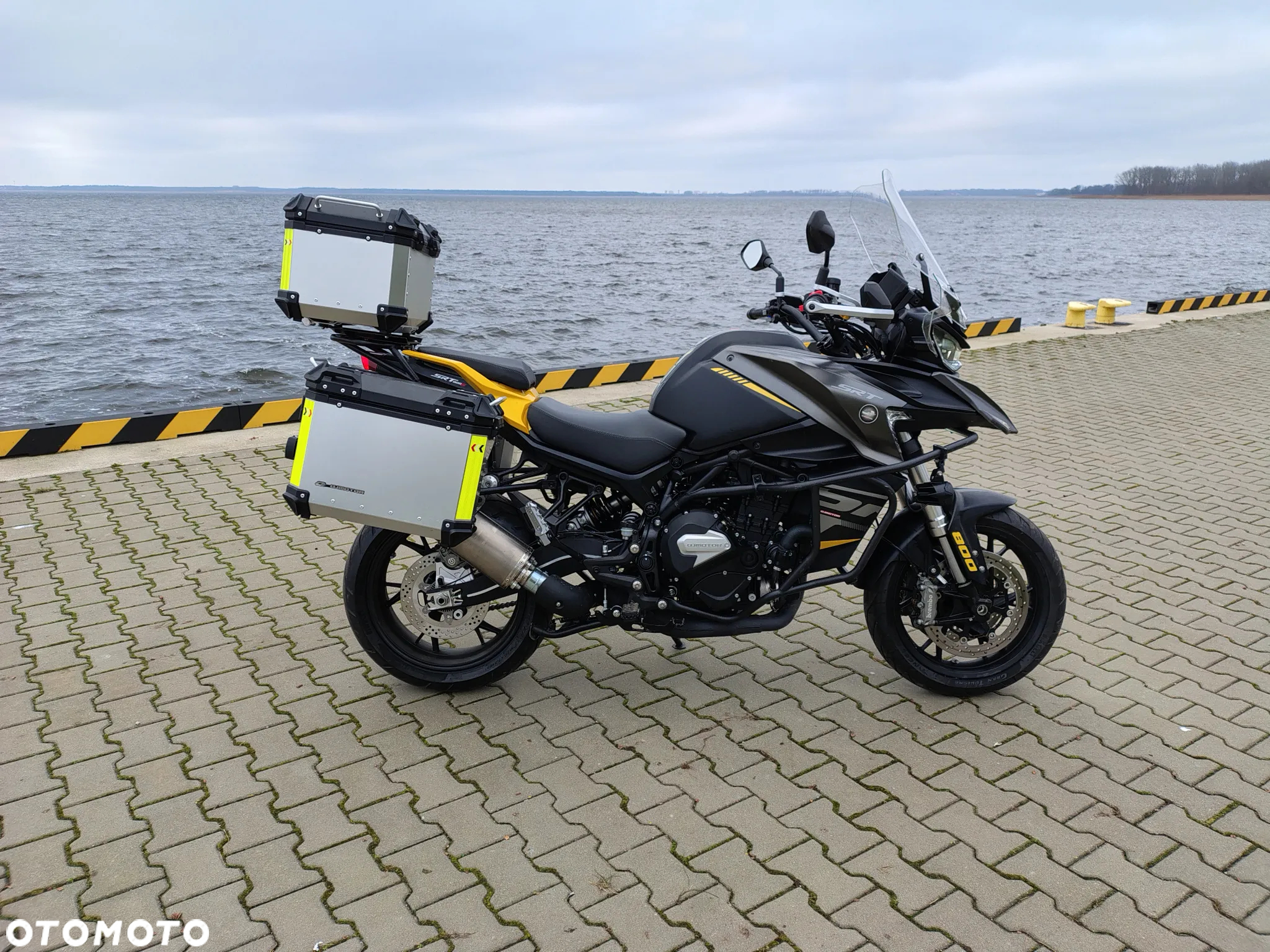 QJMOTOR SRT 800S - 3