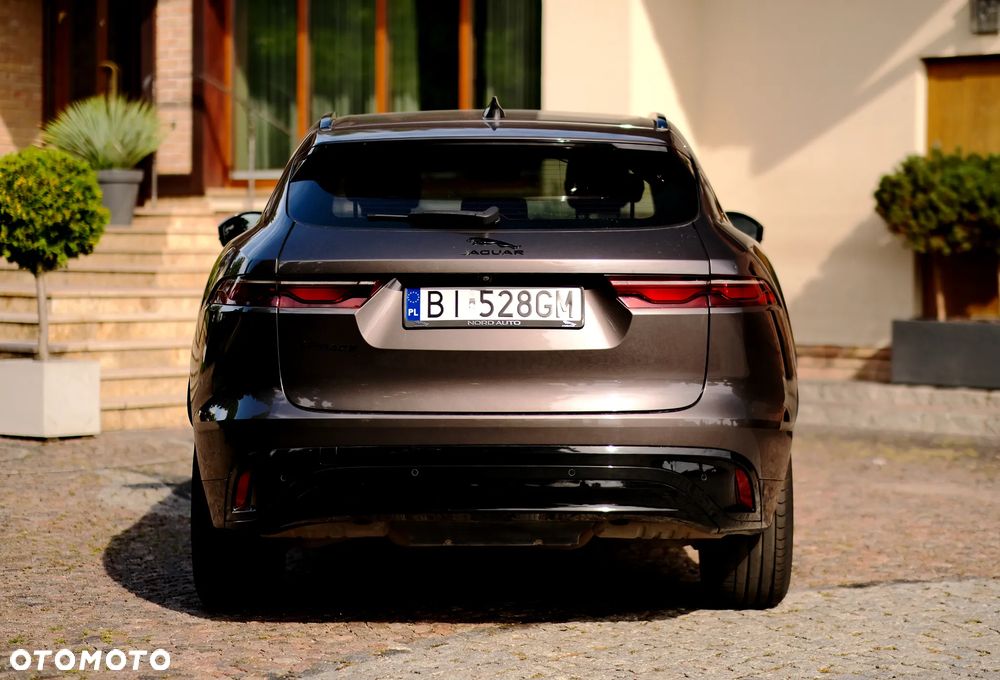 Jaguar F-Pace 2.0 P250 mHEV AWD S - 4