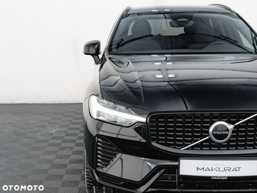 Volvo XC 60 B4 B Plus Dark - 9