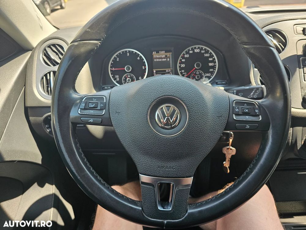 Volkswagen Tiguan 2.0 TDI 4Motion Track & Style - 12