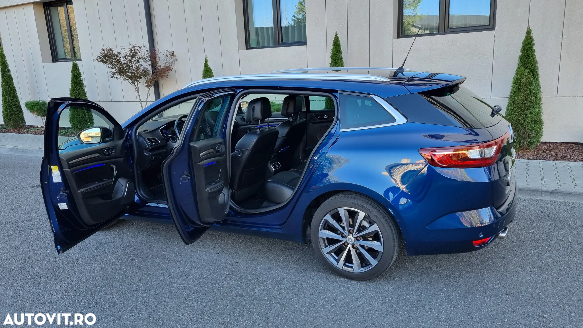 Renault Megane ENERGY dCi 165 EDC BOSE EDITION - 4