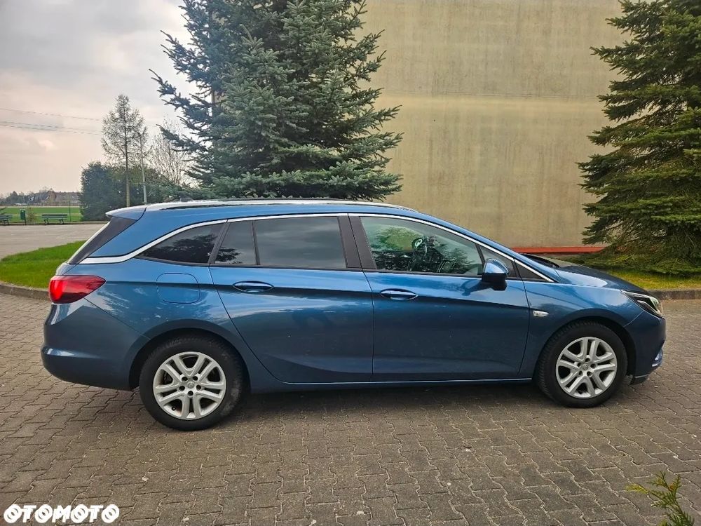 Opel Astra 1.6 D (CDTI) Start/Stop Business - 4