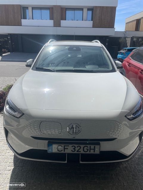 MG ZS Standard Luxury - 1