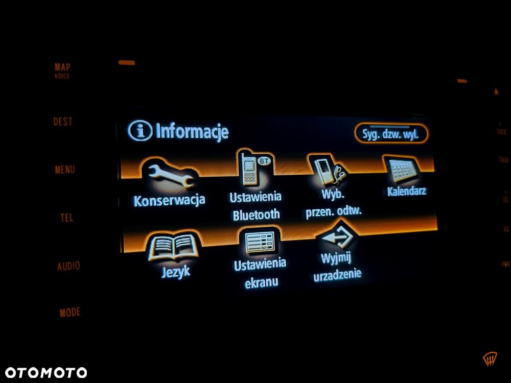 Toyota Auris 1.6 Sol - 14