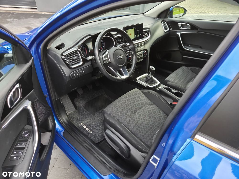 Kia Ceed 1.4 T-GDI OPF Platinum Edition - 10